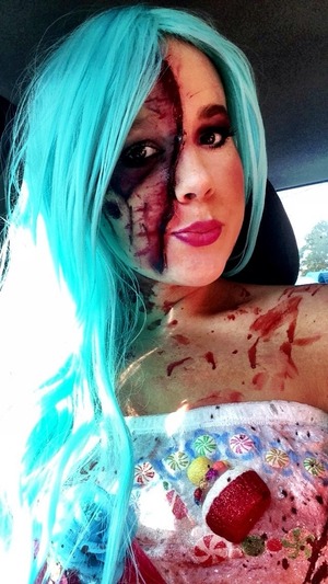 I was a zombie candy girl for Halloween! Let me know if u like it!😜