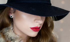 Holiday Makeup Inspiration: Classic, Bold Lips