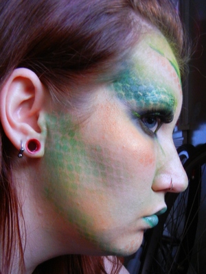 a coworker requested I do a lizard look today. I aim to please.