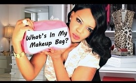 What's in my makeup bag?»