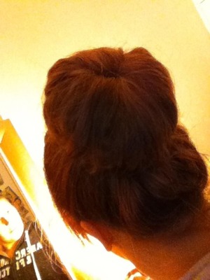 I have really thick hair so managed to get a big sock bun perfect