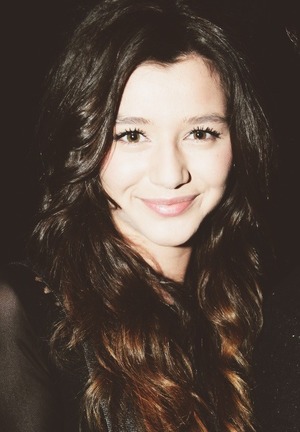 OMG Eleanor Cadler is flawless. 