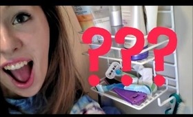 Whats In My SHOWER?! + My Routine!