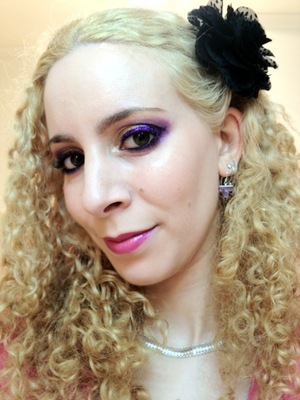 For my party and I decided to rock a gold and purple look with some Sugarpill Goldilux, Weekender and Poison plumb along with a fabulous Eye Kandy Sour grape winged eyeliner!

I must say I really love Evil Shades Deviant Lipstick Bane; ahhh so gorgeous! 