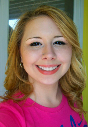 http://alittlepowder.blogspot.com/2012/04/my-look-green-is-my-new-neutral.html