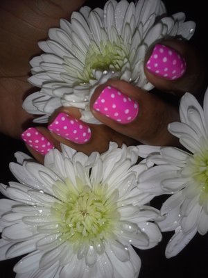 easy and pretty pink n white, perfect for spring