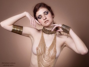 This is a photo of my work !

FB : http://www.facebook.com/AlexiaMakeupComptePro