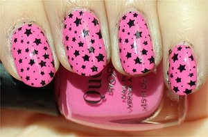 Pink & Black Star Konadicure
(Quo by Orly True Love, Konad Image Plate m84 & Konad Special Nail Polish in Black)
More photos here: http://www.swatchandlearn.com/nail-art-pink-black-star-konadicure-swatches-review/
