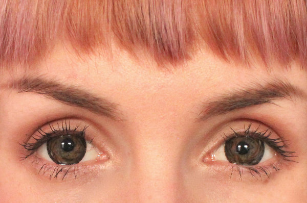 large eye contact lenses