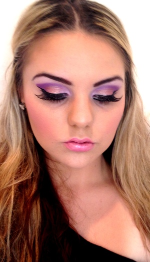 Used MAC "Tan" Pigment on the lids and it came out beautiful with the Purple :*