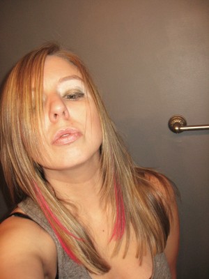 new hair <3 <3 blonde again oh and pink!