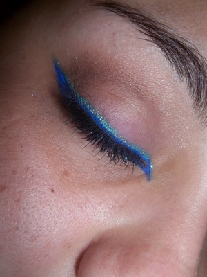 I was bored so I took Royal Sugar and Darling from Sugarpill Cosmetics and made it into a liquid liner