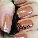 Nude leopard nails