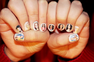 Katy Perry Fake Minx Nails!

So you guys remember how Katy Perry showed up to the VMA's of 2010 with Russell Brand on her fingers? Yeah, well I thought it was really cool so I decided to do it my self. Here's the final product (:

Tell me what you think!