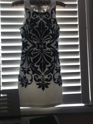 it's white and navy- soz bad picture