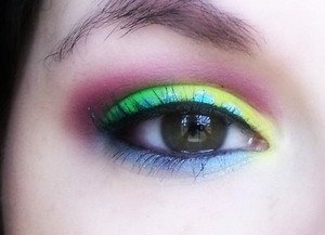 Created with the Sleek Acid i-Devine pallet and inspired by XSparkage