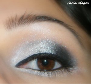 Mac painterly paint pot (primer)
Nyx jumbo eyeshadow pencil in cottage cheese
Using Pure Fusion Mineral Eyeshadows in
Ice Queen inner corner
Bast in the middle
Midnight outer corner
﻿Black eyeliner
Black liquid eyeliner
black mascara