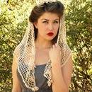 1940's inspired hair and makeup with Veil. 