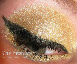 Virus Insanity eyeshadow, Pranked.
http://www.virusinsanity.com/#!__virus-insanity2/vstc8=browns-duo/productsstackergalleryv231=8