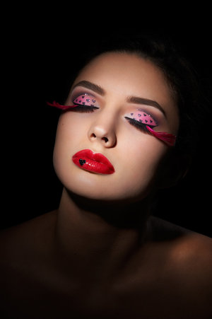 Copyright: Hard Candy Cosmetics
Makeup: Makeup Art by Bre Kali
Photography: Carrell Augustus
Hair: Patrice Mcleon