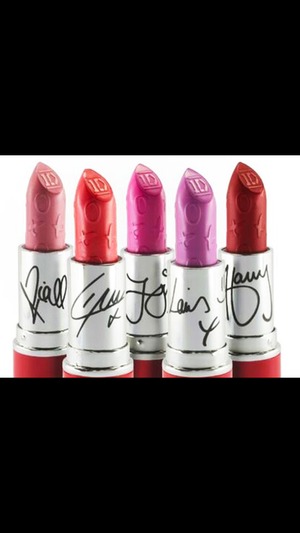 New 1D lipstick! I must try it out! Lol!!!