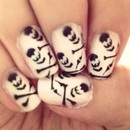 Skull nails 