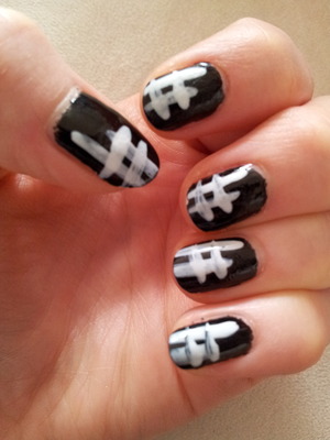 i just realized, that they look like hashtags when my friend started to laugh about my nails..^^