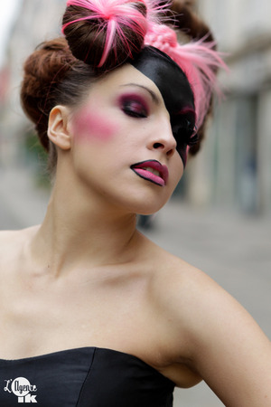Makeup by me
Hair: Mickael Leroy
Muse: Anastazya Maja
Photo: Agence IK