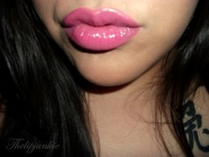 Maybelline Color Sensational lipstick in MAKE ME PINK topped w/ Revlon Super Lustrous Lipgloss in PINK POP