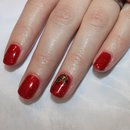 Red nails