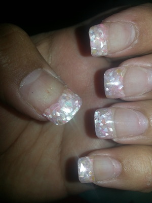 Pink sea shell flake acrylic nails french tip style