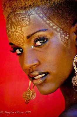 Essence g.