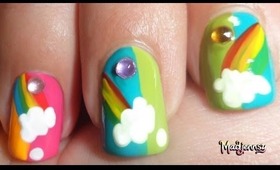 Summery Rainbow on Clouds Nail Art / Diseño de uñas con arco-iris