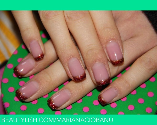 The 39 Prettiest Christmas & Holiday Nails : Dark Red Nails with Gold  Reverse French