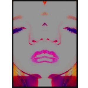 Marilyn Monroe inspired look with an Andy Warhol photo edit twist