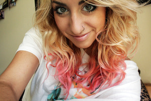 Blonde to Pink dip dyed hair; Natural make-up look