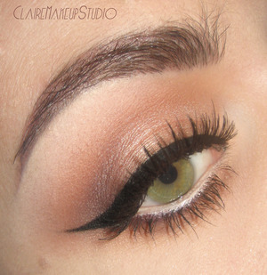 Here is the tutorial for the entire makeup look : http://www.youtube.com/watch?v=6qFYRF0M40Y