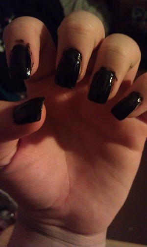 I painted over my gel nails (: Onyx Rush Maybelline Color Show 