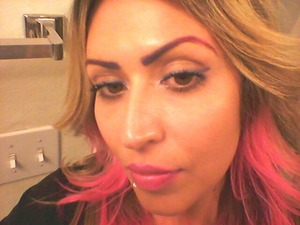 Work day color brows, purple going in to pink :*)