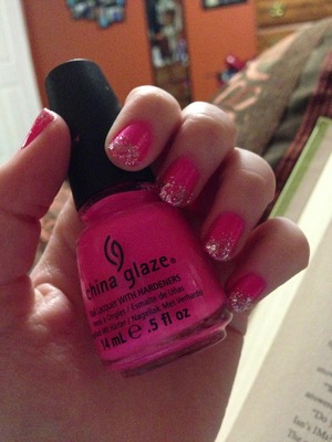 My super bright and glittery nails, I love them!