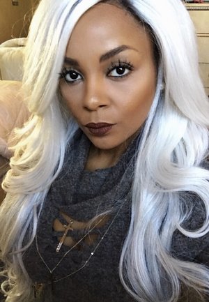 I love to change my hair and the best way to do it is with wigs. That way I save my hair from damage. Check out Dare 2 Bee Different 
