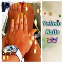 Bumble Yellow Nails <3