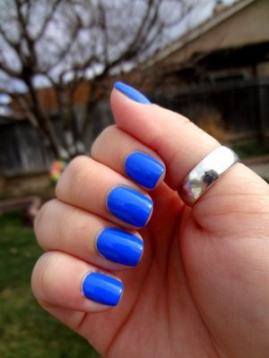 Sally Hansen Hard as Nails Xtreme Wear Nail Color in "Pacific Blue"