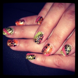 animal print colorful nails