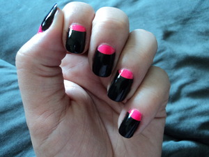 I love how hot pink and black look together, don't you?