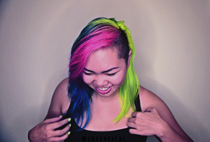 Today a client called my office and said, ‘hello? is this rainbow?’ 
This was me trying to film an ending to my rainbow hair video.. I'm so bad in front of the camera..
