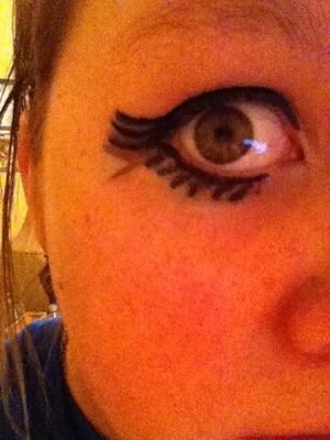 The spaces between the liner was supposed to be green and purple but it didn't show up in the pic...:(