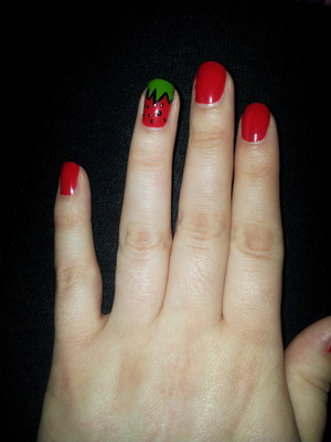 strawberry nails ;)