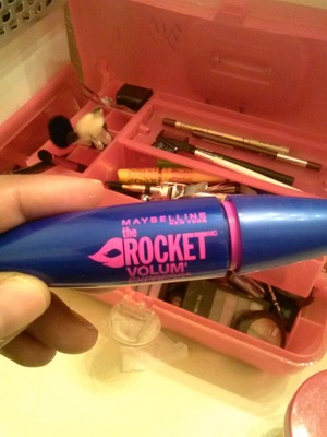 
Ladies this a great product from Maybelline!! Gives great volume n separates the lashes perfectly!!! Love love this product!!!





