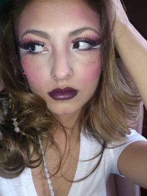 great modeling with cami ortiz, she is gorgeous.
I did her make up with requires from designer, love it.